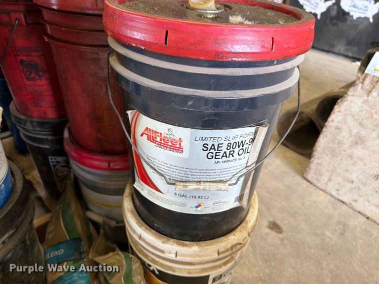 image for item EP7720 (2) pallets of oil, lube, and additives