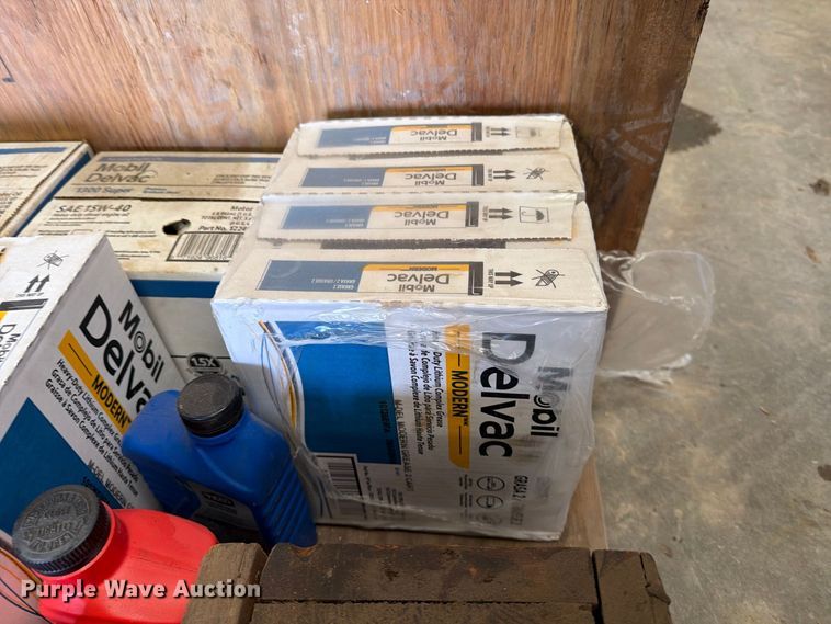 image for item EP7720 (2) pallets of oil, lube, and additives