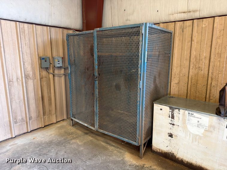 Tool cage