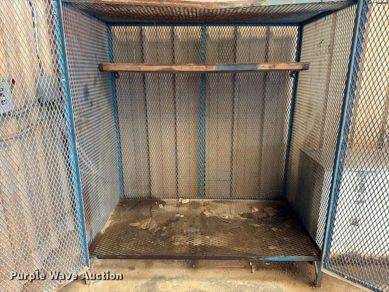 image for item EP7722 Tool cage