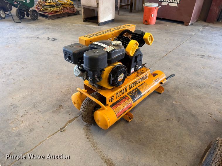 image for item EP7728 Titan air compressor