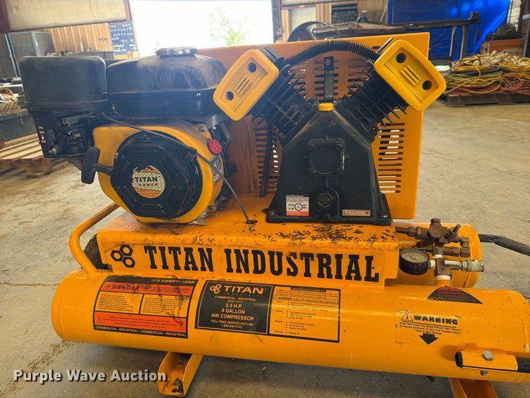 image for item EP7728 Titan air compressor