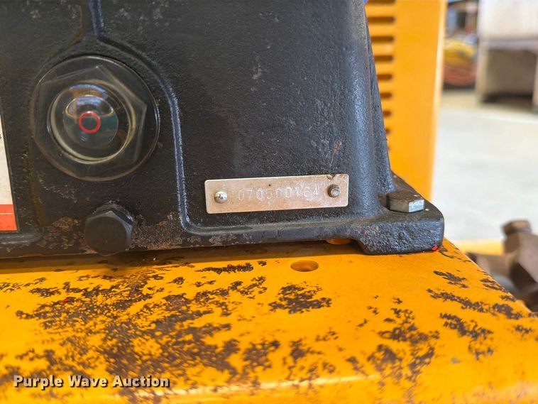 image for item EP7728 Titan air compressor
