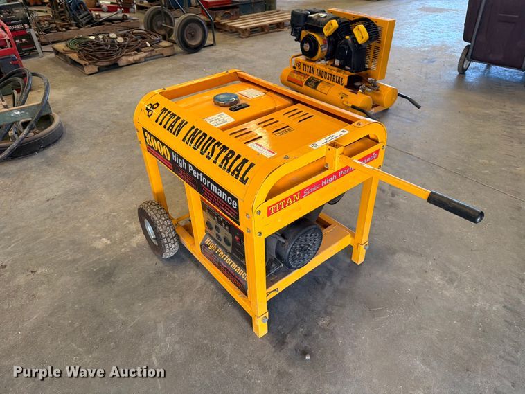 image for item EP7729 Titan 8000 generator