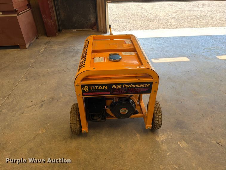 image for item EP7729 Titan 8000 generator