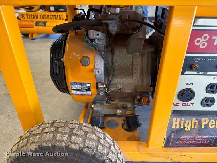 image for item EP7729 Titan 8000 generator