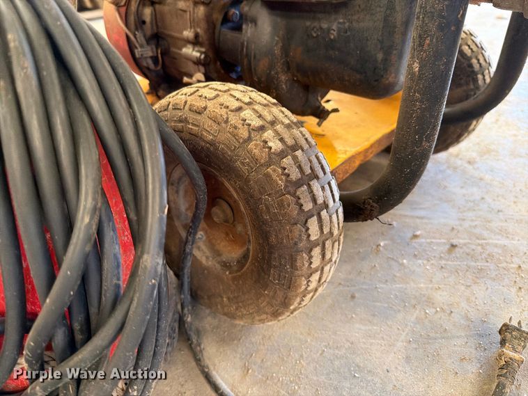 image for item EP7737 (3) pumps