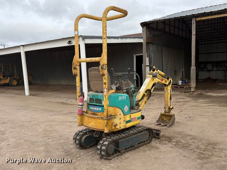 image for item EP7742 2006 Yanmar B08-3 Mini Excavator