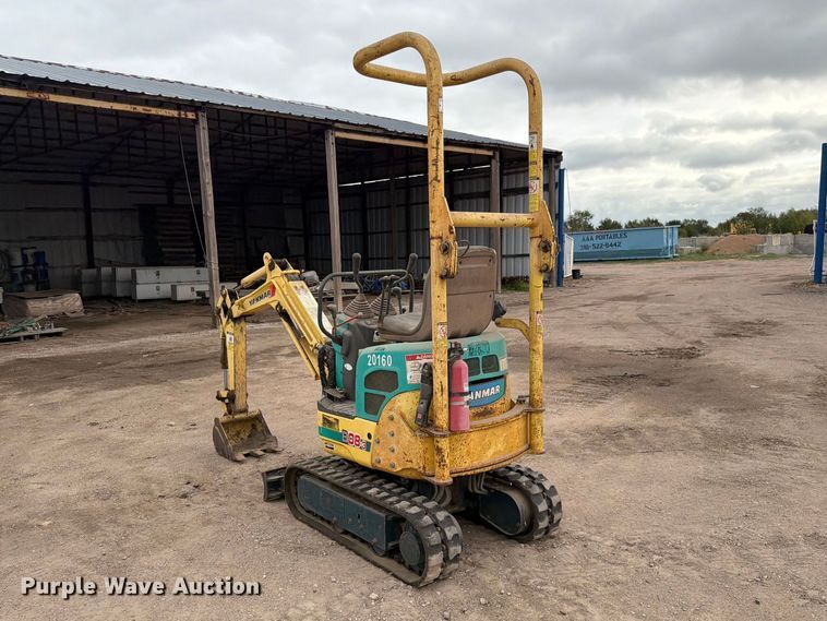 image for item EP7742 2006 Yanmar B08-3 Mini Excavator