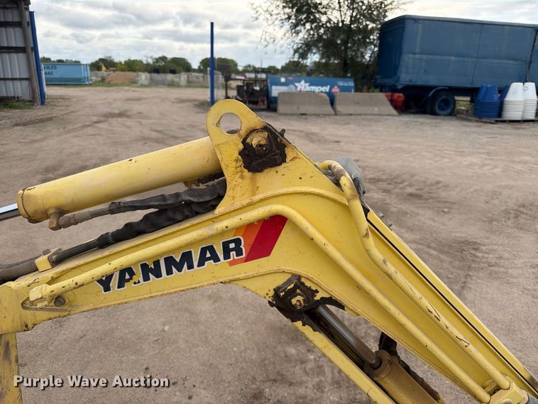 image for item EP7742 2006 Yanmar B08-3 Mini Excavator