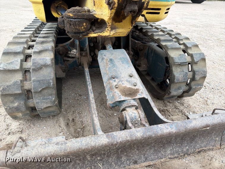 image for item EP7742 2006 Yanmar B08-3 Mini Excavator