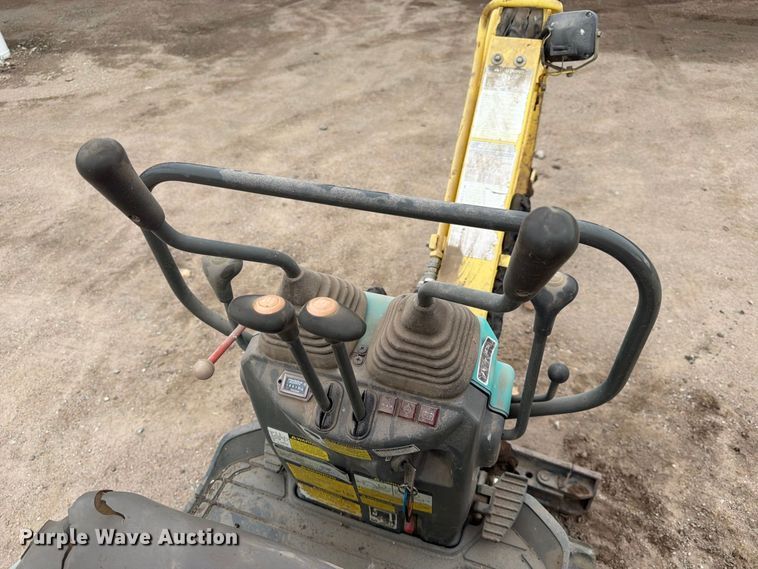 image for item EP7742 2006 Yanmar B08-3 Mini Excavator