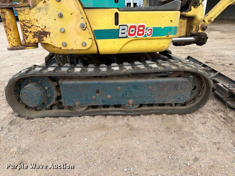 image for item EP7742 2006 Yanmar B08-3 Mini Excavator
