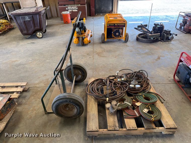 image for item EP7746 Pallet of torch hoses and components
