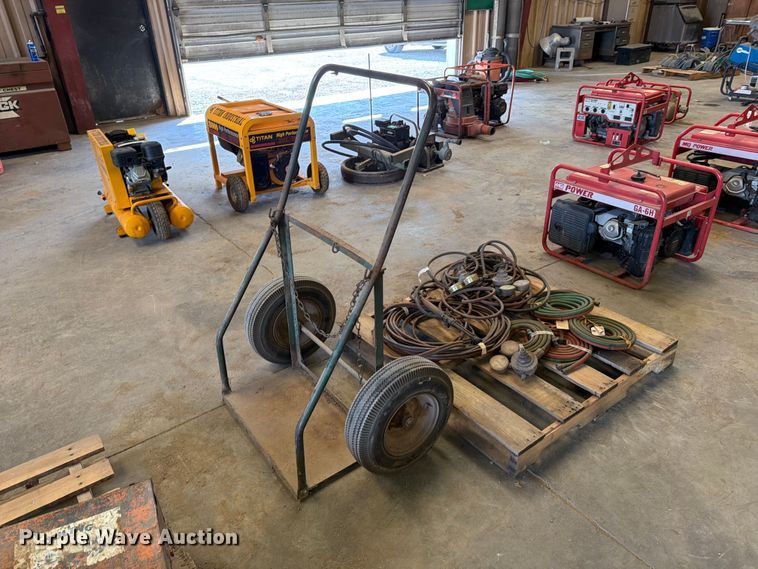 image for item EP7746 Pallet of torch hoses and components