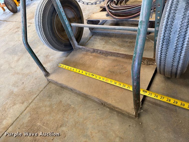 image for item EP7746 Pallet of torch hoses and components