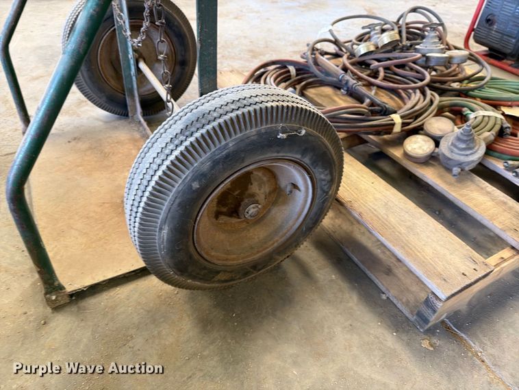image for item EP7746 Pallet of torch hoses and components