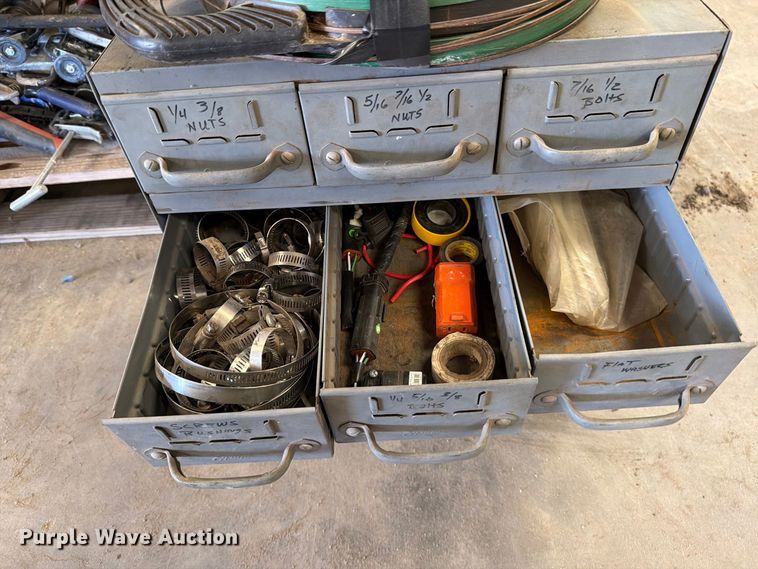 image for item EP7747 (2) pallets of tools