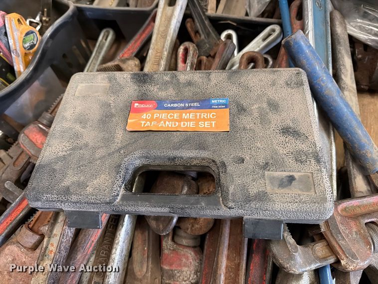 image for item EP7750 (4) pallets of tools