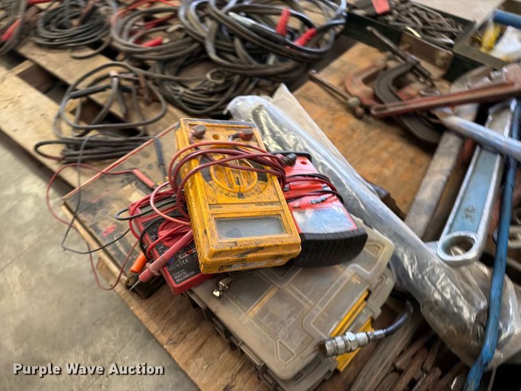 image for item EP7750 (4) pallets of tools