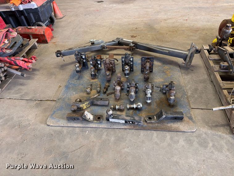 image for item EP7751 (13) truck hitches