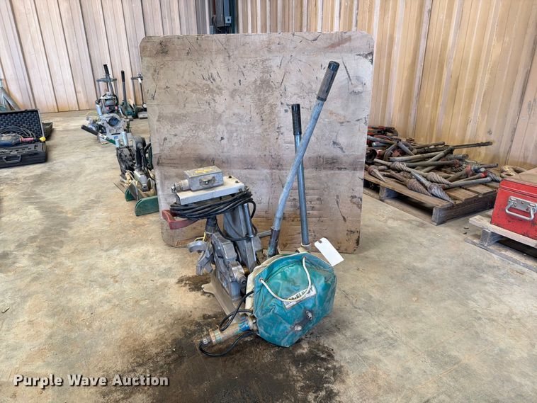 McElroy poly pipe butt fusion machine