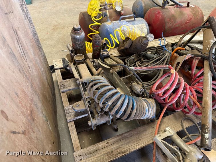 image for item EP7769 Automotive service equipment
