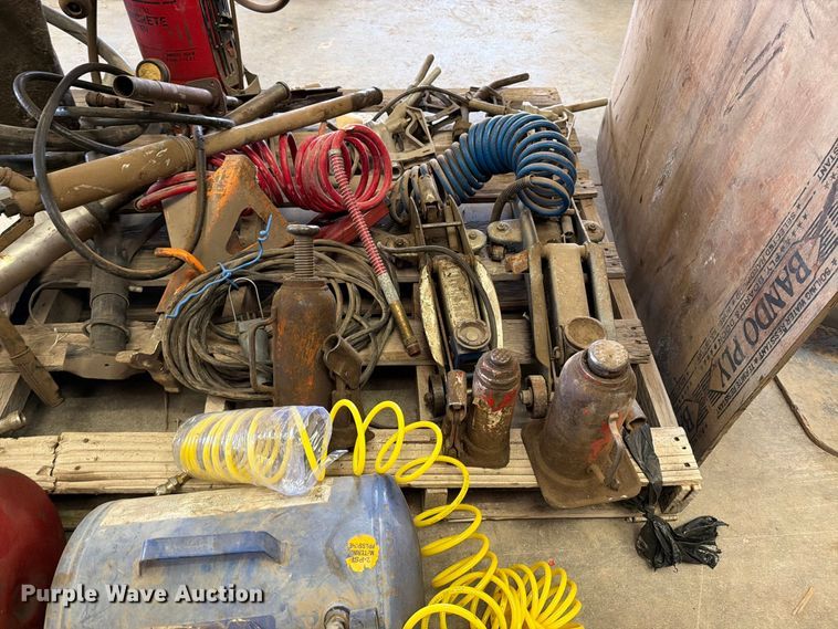 image for item EP7769 Automotive service equipment