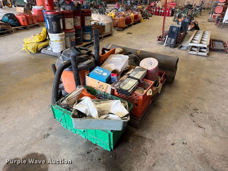 image for item EP7773 Tools and building materials