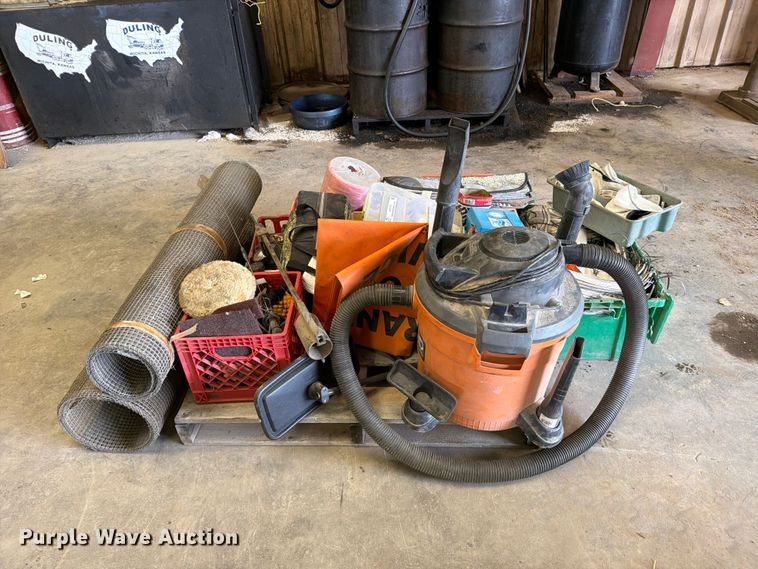 image for item EP7773 Tools and building materials