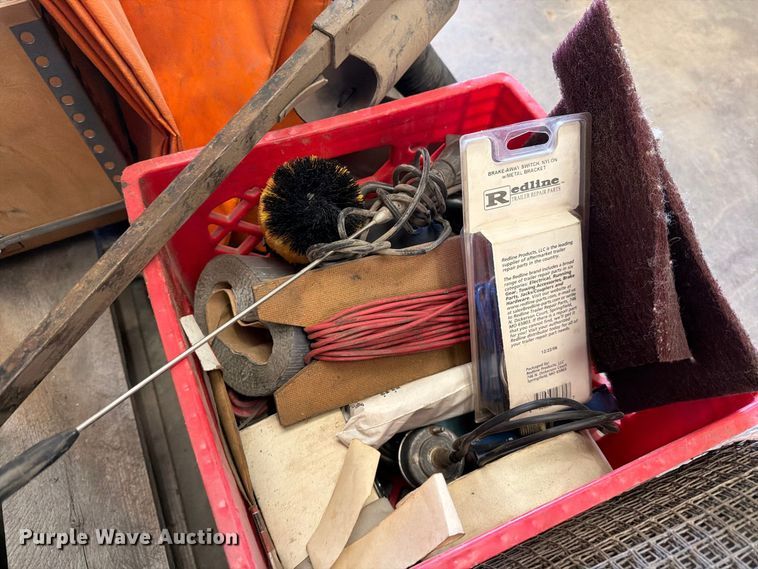 image for item EP7773 Tools and building materials