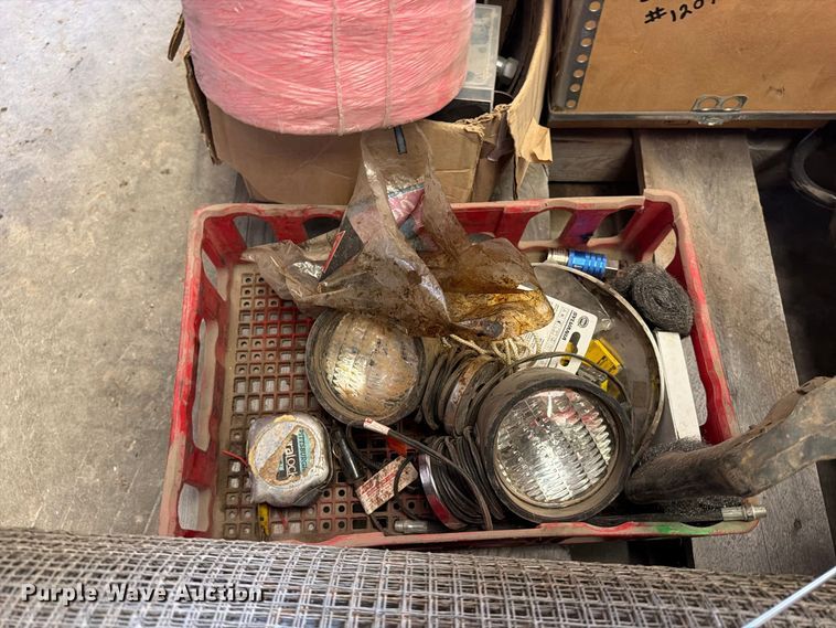 image for item EP7773 Tools and building materials