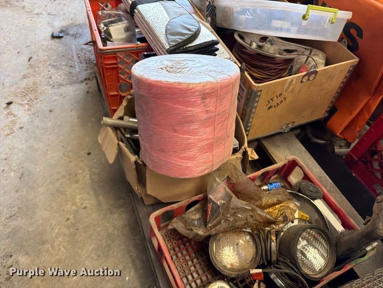 image for item EP7773 Tools and building materials