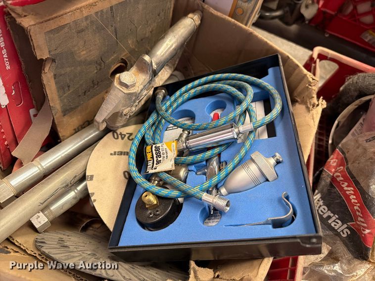 image for item EP7773 Tools and building materials