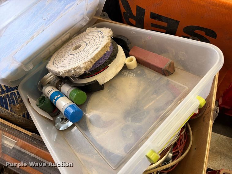 image for item EP7773 Tools and building materials