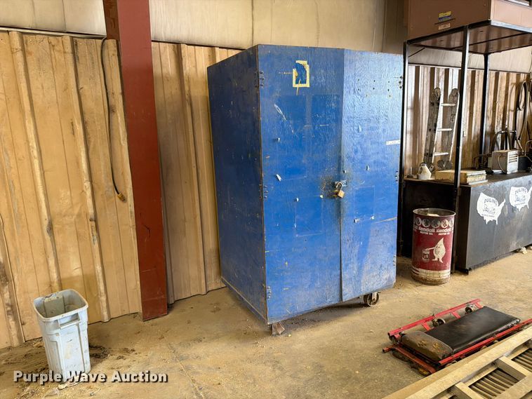 image for item EP7788 Shop tool storage cabinet