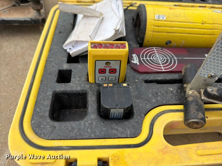 image for item EP7789 Leica Piper 100 pipe Laser