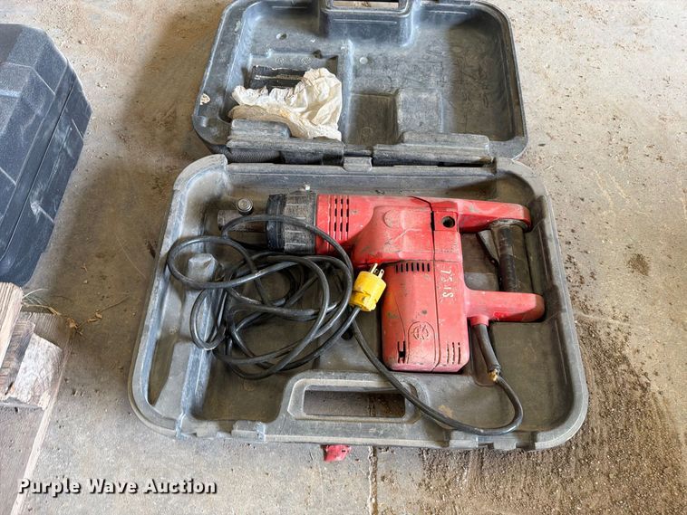 image for item EP7793 Pallet of tools