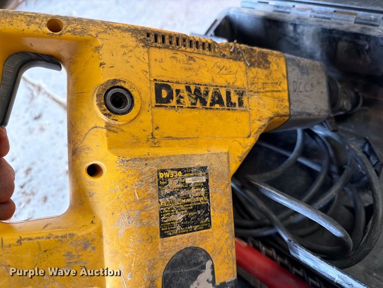 image for item EP7793 Pallet of tools