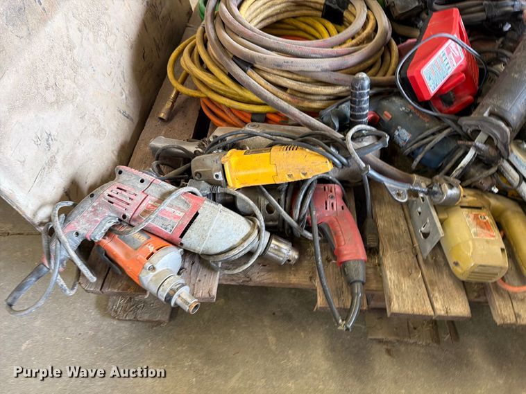 image for item EP7793 Pallet of tools
