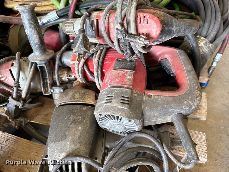 image for item EP7793 Pallet of tools
