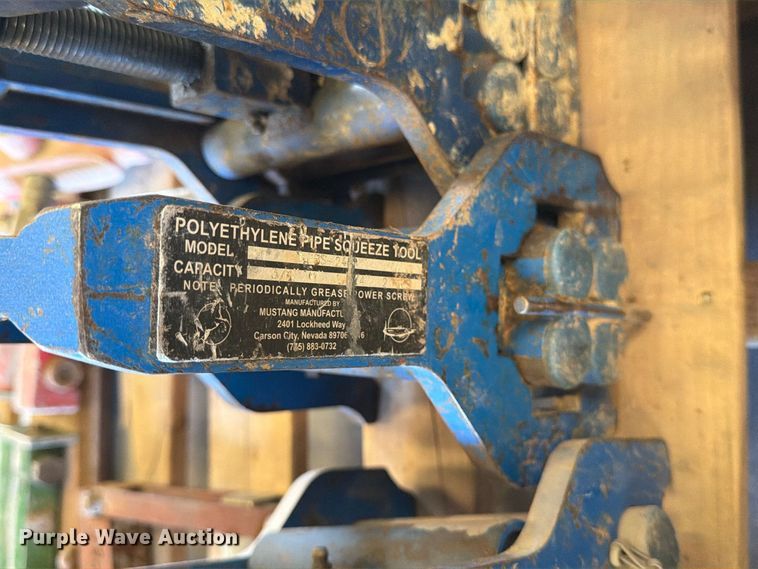 image for item EP7795 Polyethylene pipe squeeze tools