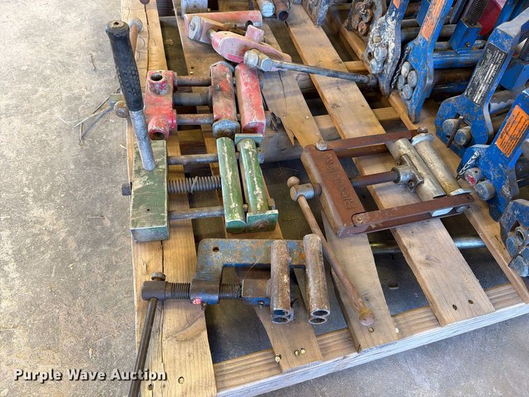 image for item EP7795 Polyethylene pipe squeeze tools