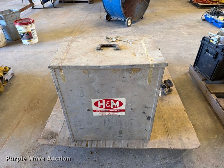 image for item EP7798 (4) pipe beveling machines