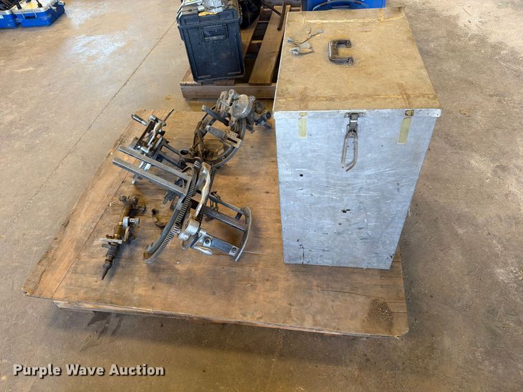 image for item EP7798 (4) pipe beveling machines