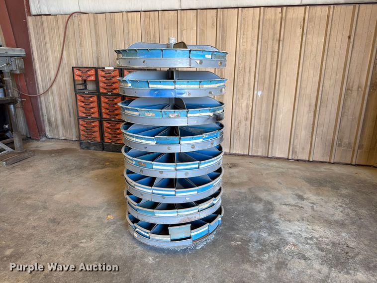Hardware carousel