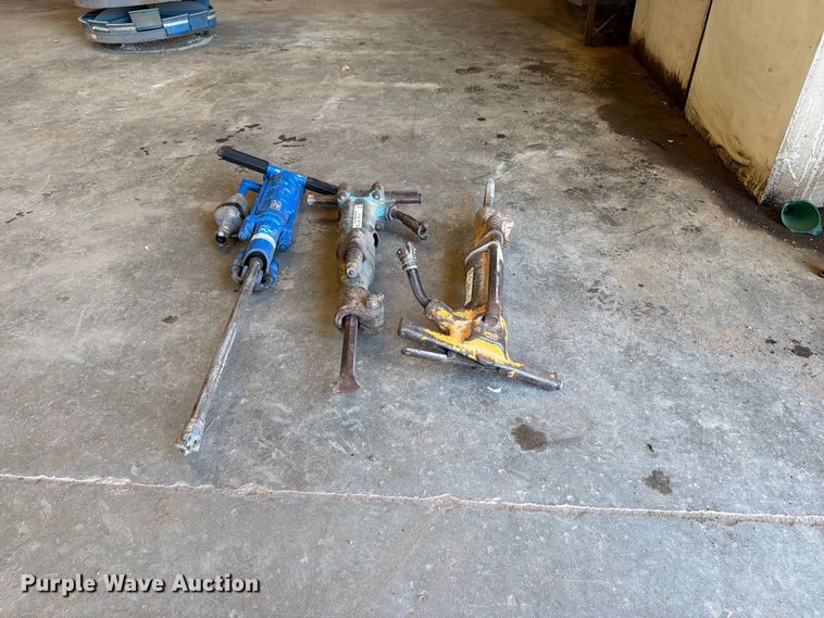 image for item EP7807 (3) pneumatic hammers