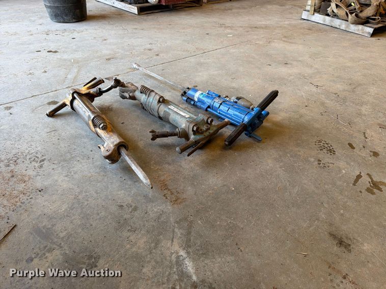 image for item EP7807 (3) pneumatic hammers