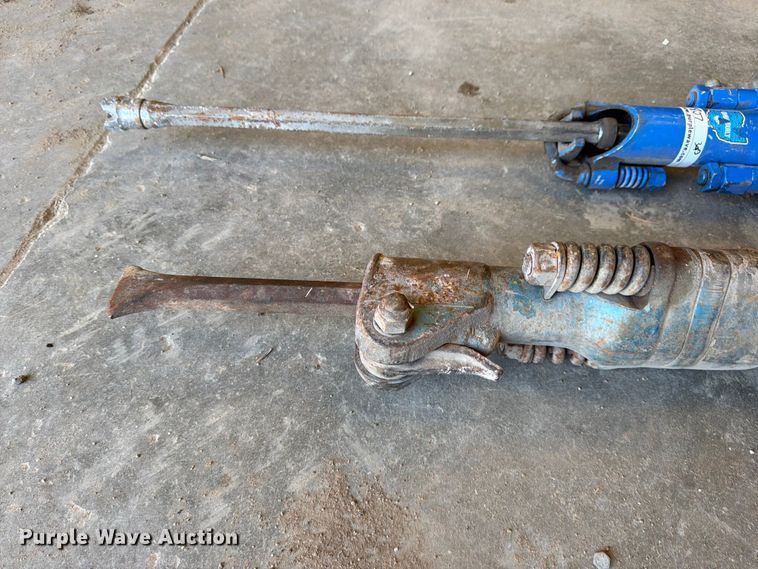 image for item EP7807 (3) pneumatic hammers