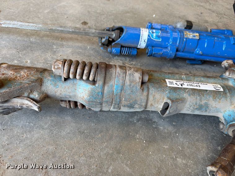 image for item EP7807 (3) pneumatic hammers